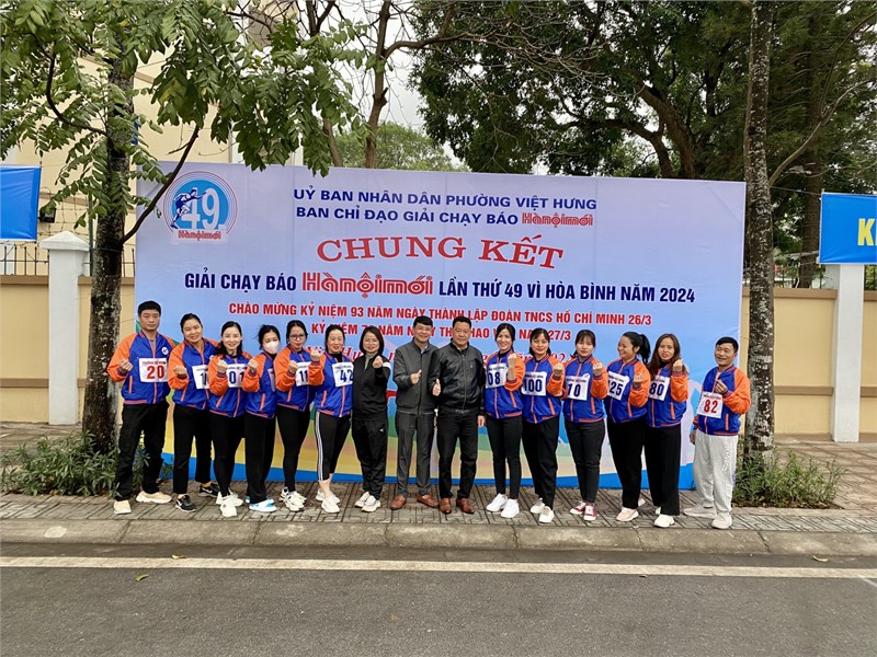 Trường MN Việt Hưng tham gia  ngày chạy Olympic vì sức khoẻ toàn dân & Giải chạy BáoHàNội mới lần thứ 49 - Vì hoà bình năm 2024.